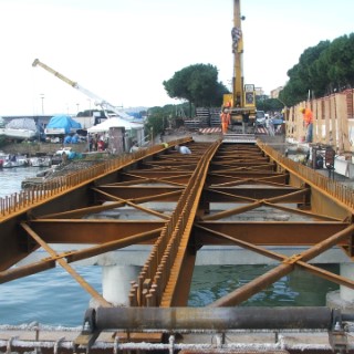 Messa in sicurezza per movimenti franosi